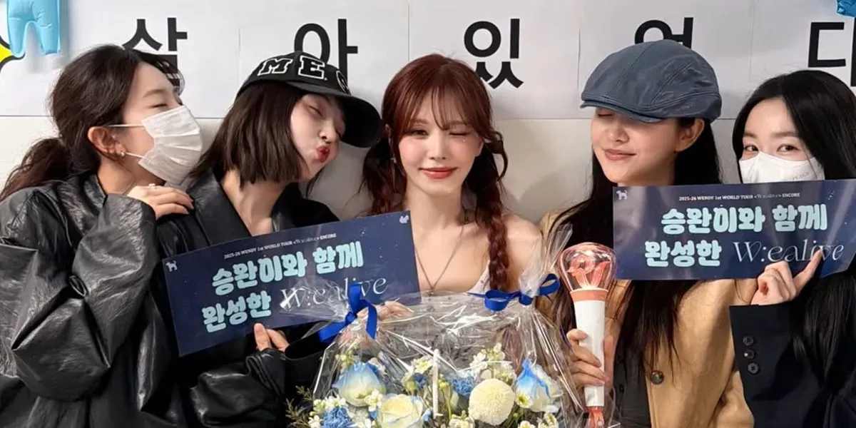 Empat Member Red Velvet Hadir dalam Konser Solo Wendy, Ciptakan Momen Reuni Spesial