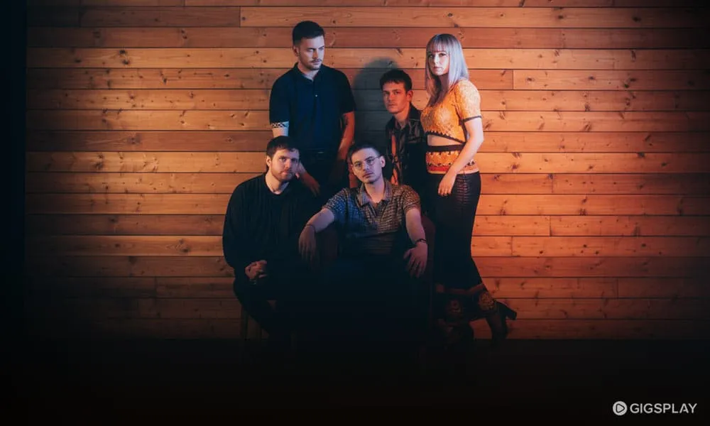 Night Swimming Umumkan EP Baru 'Melting, Sometimes Bleeding' dan Rilis Single 'Poison Berry'