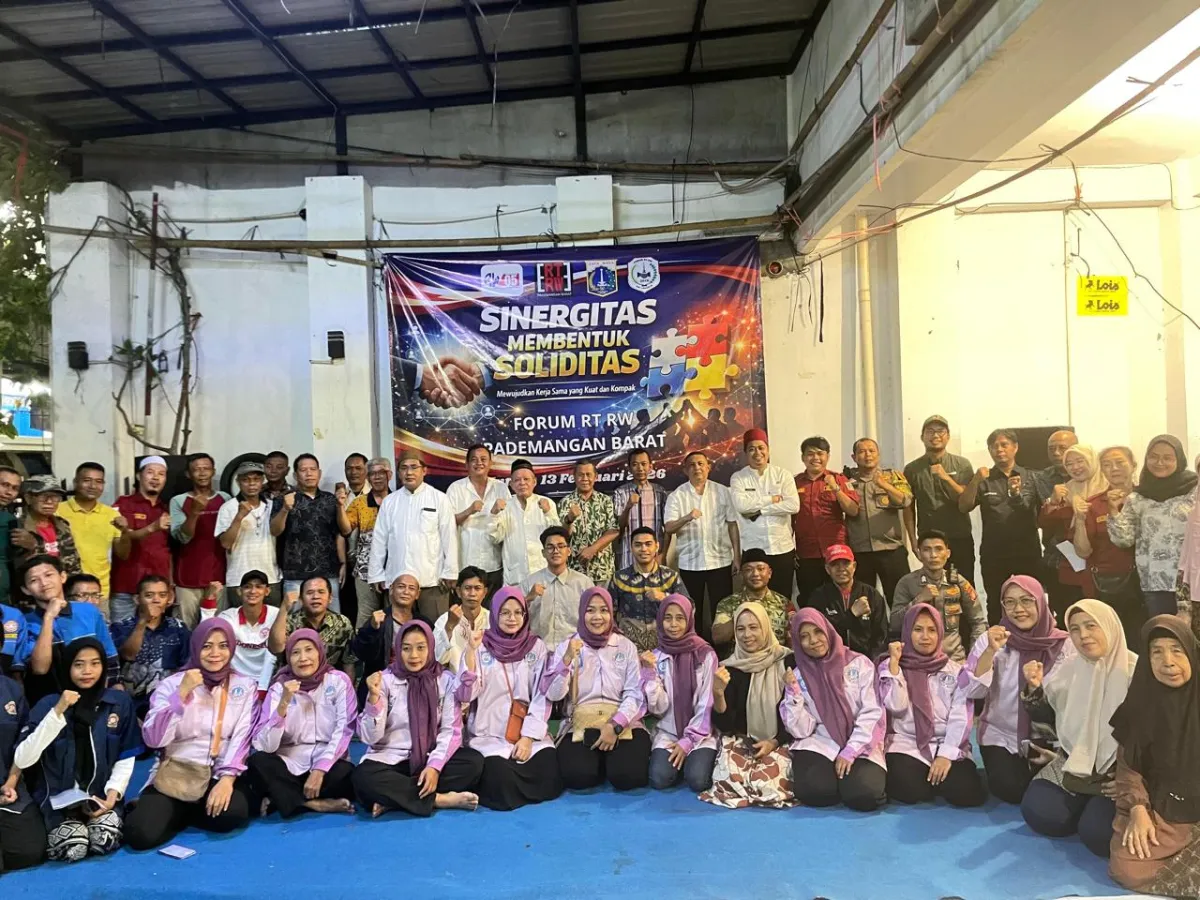 Polsek Pademangan Hadiri Silaturahmi Forum RT/RW untuk Meningkatkan Sinergitas Warga