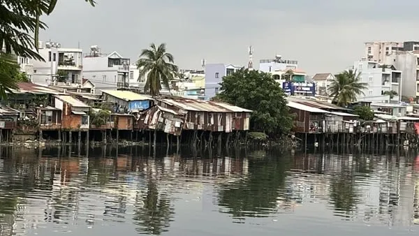 Kota Ho Chi Minh Targetkan Relokasi 20.000 Rumah di Sepanjang Kanal hingga 2030