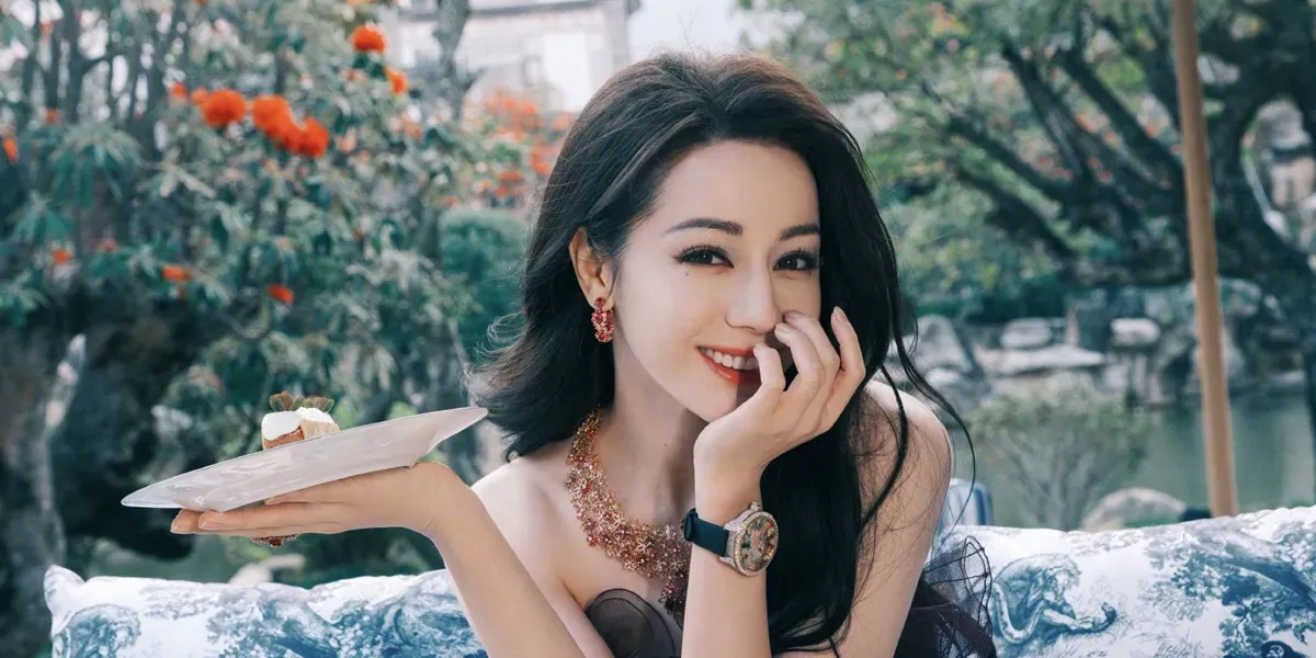 Selebriti China Berasal dari Etnis Muslim yang Menginspirasi