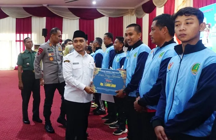 Pemkot Pasuruan Berikan Reward Rp 301 Juta untuk Atlet dan Pelatih PORPROV Jatim 2025