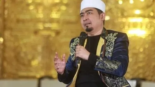 Mengenal Ustaz Solmed: Karier, Bisnis, dan Kontroversi Seorang Pendakwah