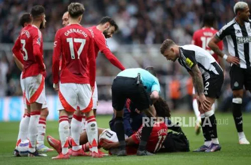 IFAB Usulkan Aturan Pemain Cedera Menepi Satu Menit
