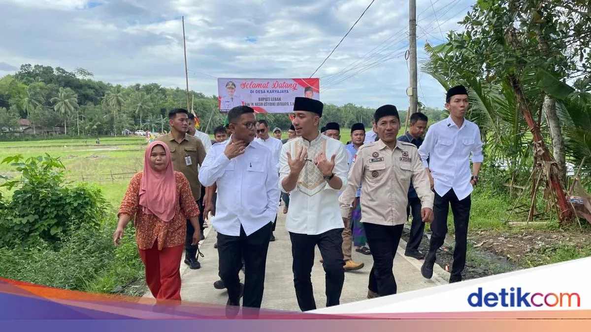 Andra Soni Tinjau Perbaikan Jalan untuk Tingkatkan Hasil Pertanian di Lebak