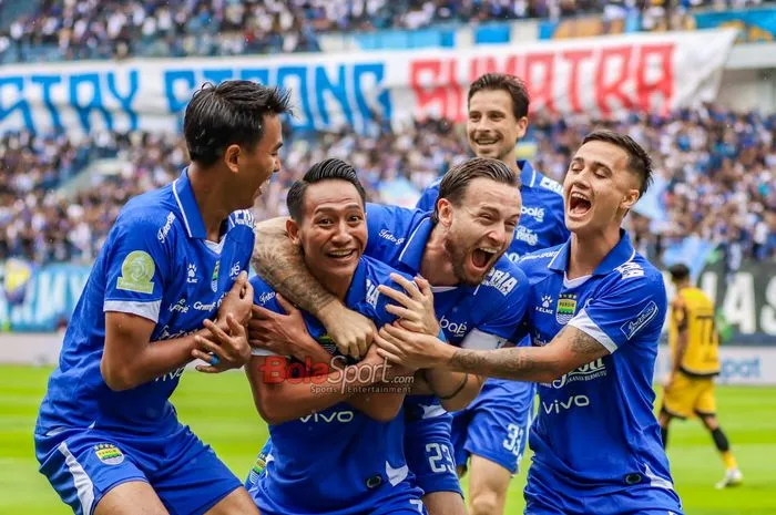 Persib Perkuat Posisi Puncak Klasemen Usai Kemenangan atas Persita
