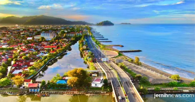Sumbar Alami Pertumbuhan Ekonomi 3,37% di 2025, Akademisi Soroti Perlambatan Struktural
