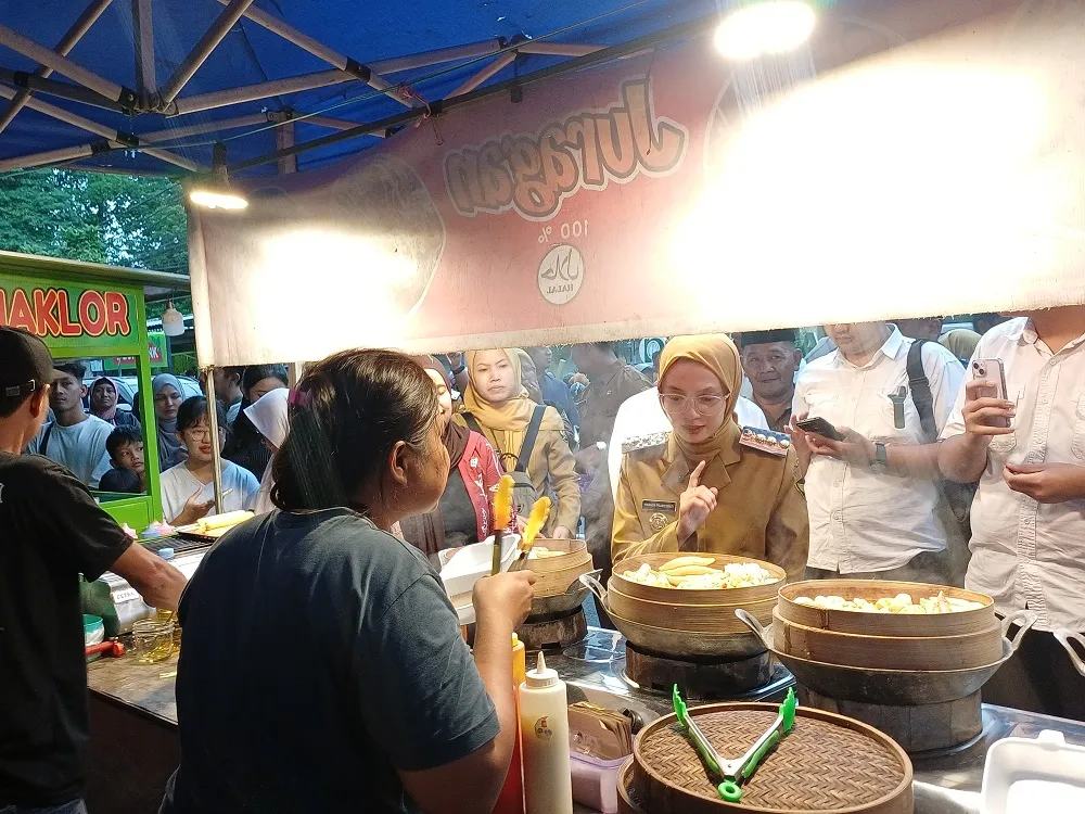 BPOM Telusuri Distributor dan Pabrik Terkait Temuan Kerupuk Mengandung Pewarna Tekstil di Kota Kediri