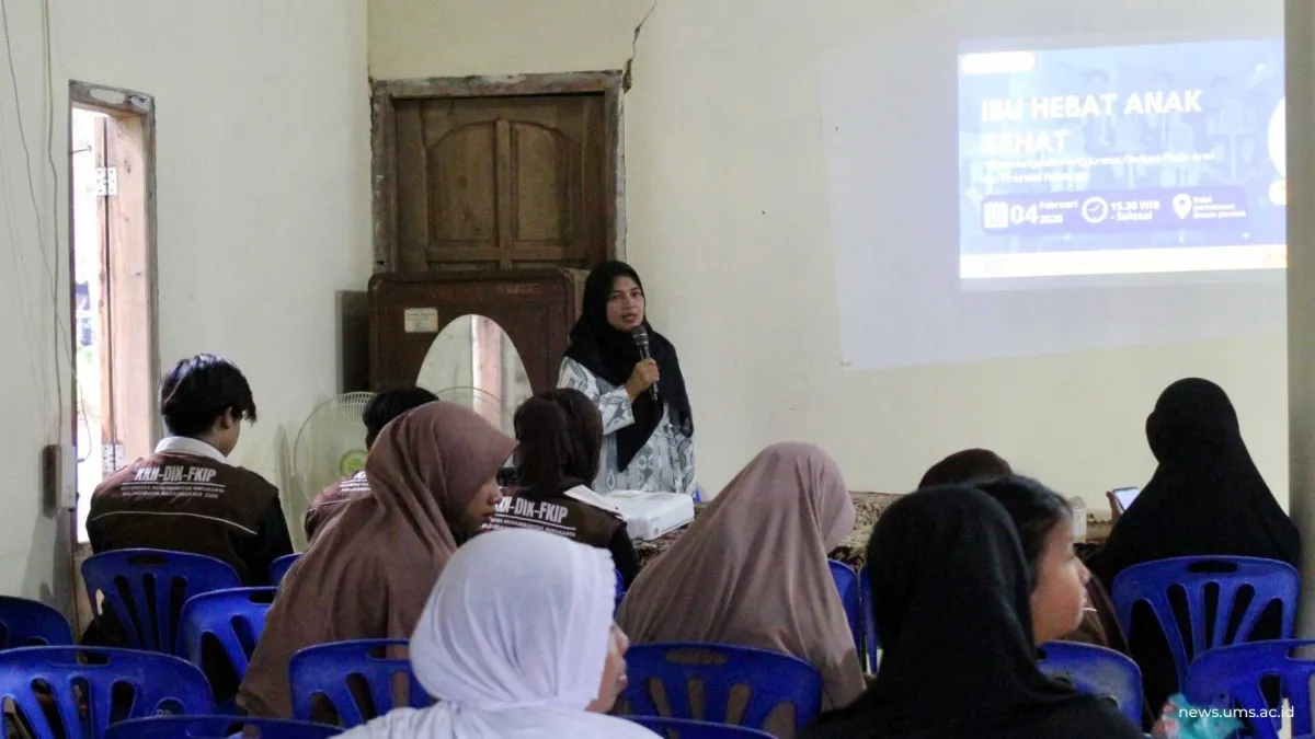 Mahasiswa UMS Selenggarakan Parenting Edukasi untuk Orang Tua di Era Digital