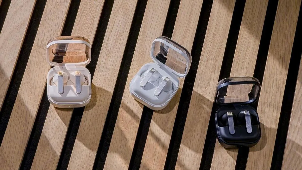 Perbandingan Galaxy Buds4 dan Buds4 Pro: Desain, Spesifikasi, dan Fitur Unggulan