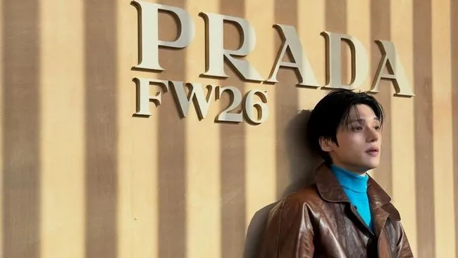 Wooyoung ATEEZ Tampil Menawan di Milan Fashion Week 2026