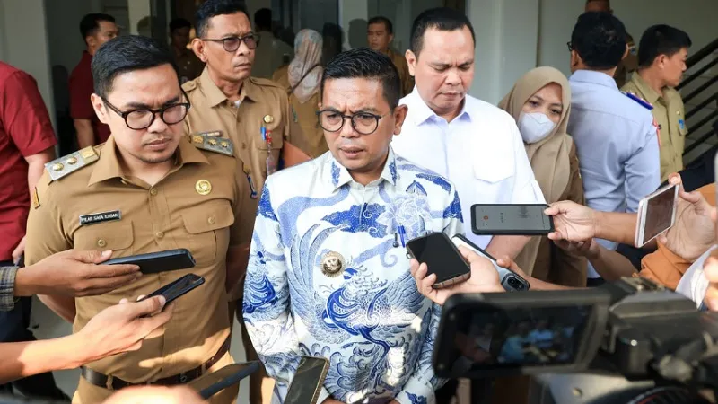 Gubernur Banten Pimpin Rapat Koordinasi Penanganan Penerangan Jalan Umum