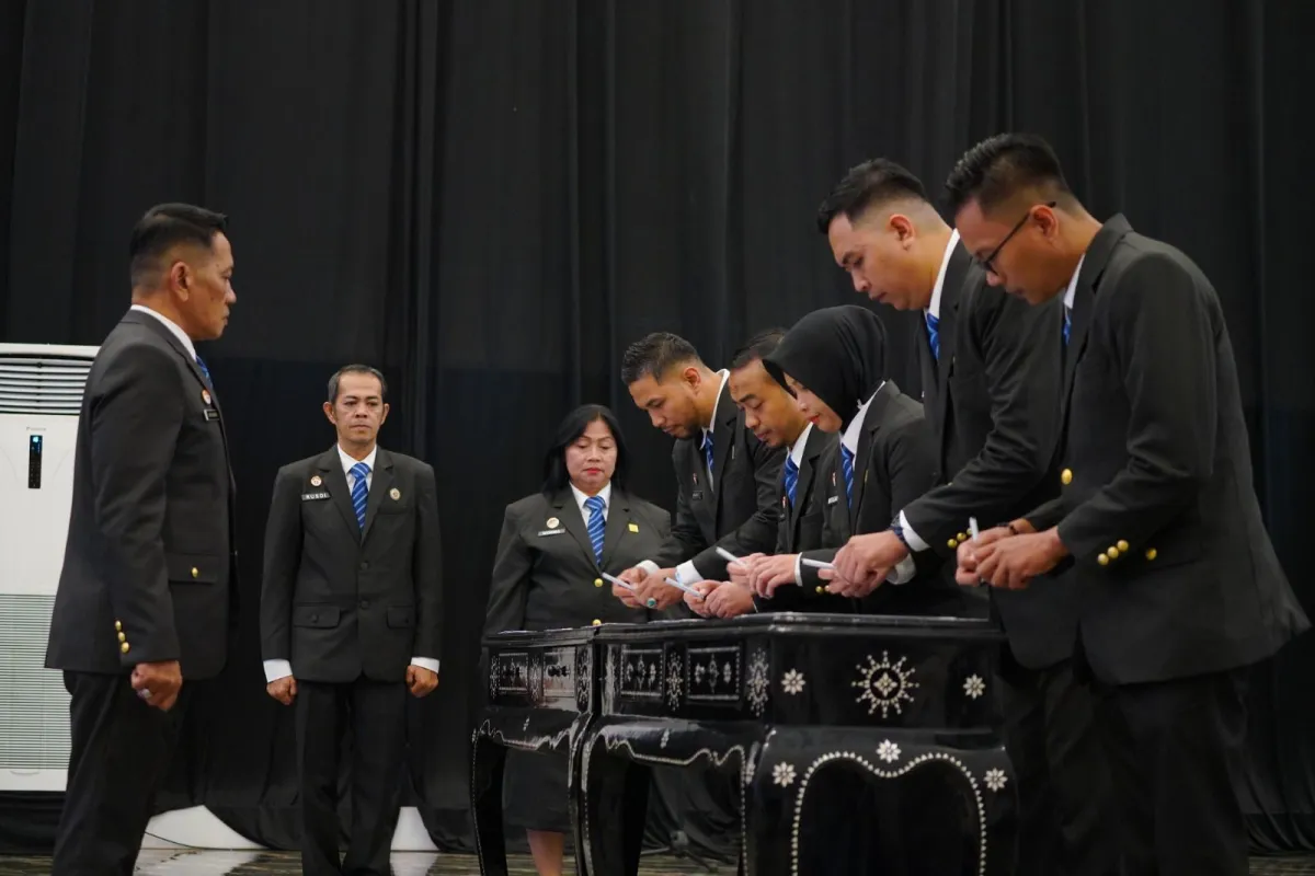 Kakanwil Kemenkum Sulsel Lantik Perancang Peraturan, Tekankan Integritas dan Profesionalisme