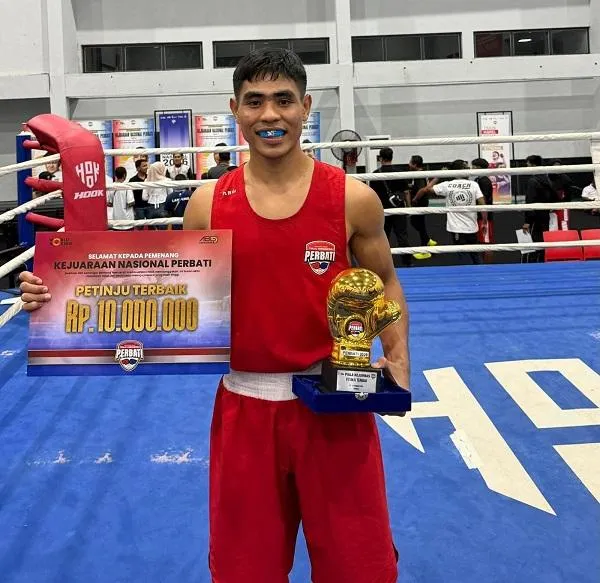 Asri Udin Raih Emas Kejurnas Tinju, Siap Bidik Medali Asian Games 2026