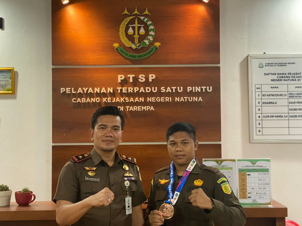Kacabjari Natuna Beri Apresiasi kepada Stafnya yang Raih Medali Perunggu di Porprov ke-V Kepri