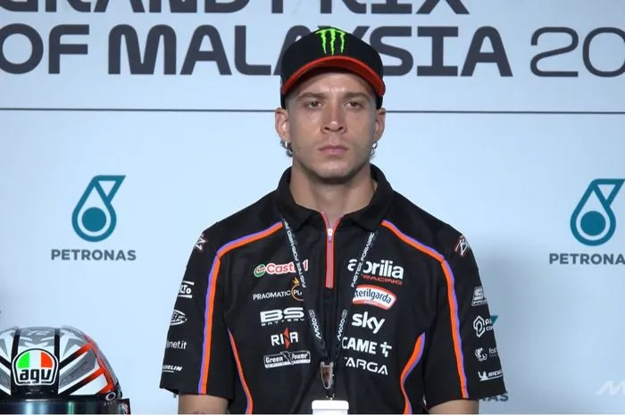 Bezzecchi Berkomentar Soal Rumor Bagnaia ke Aprilia 2027