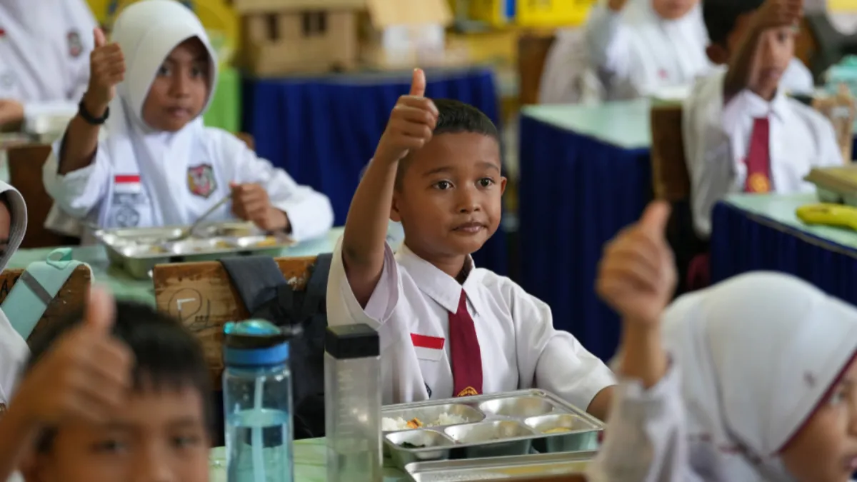 Seskab Tegaskan Program MBG Tak Kurangi Anggaran Pendidikan