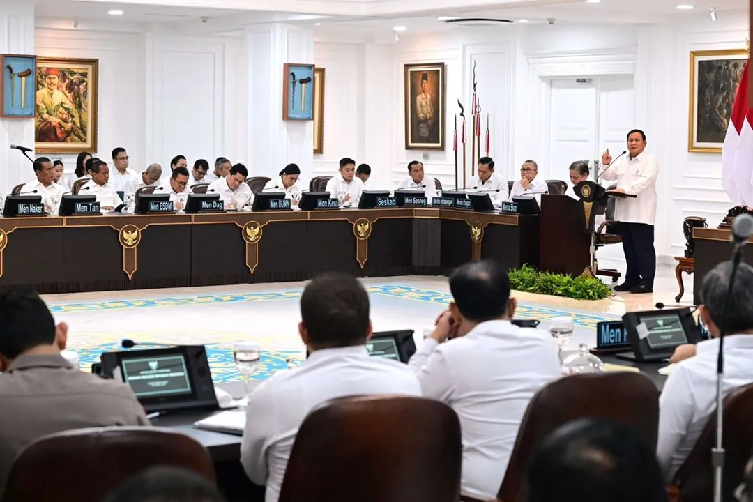 Kendala Komunikasi dalam Pemerintahan Prabowo: Siapa yang Memimpin Orkestra?