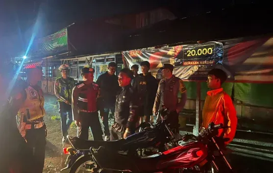 Polsek Nanga Pinoh Patroli Antisipasi Balap Liar Selama Ramadhan
