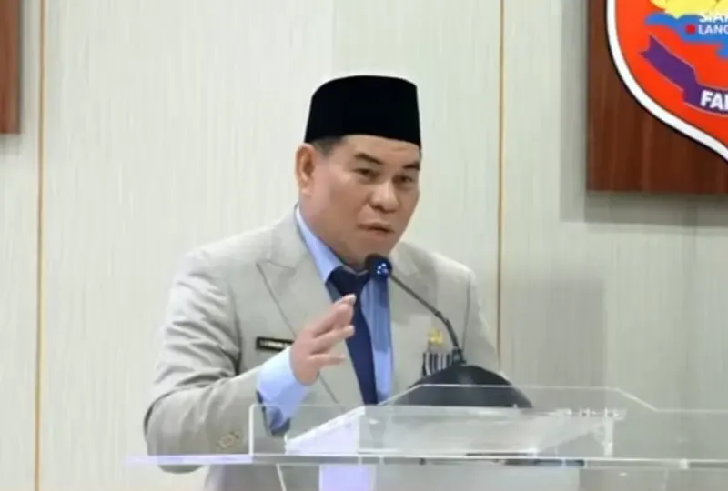 Bupati Fakfak Tegaskan Sanksi Tegas untuk ASN yang Tidak Disiplin