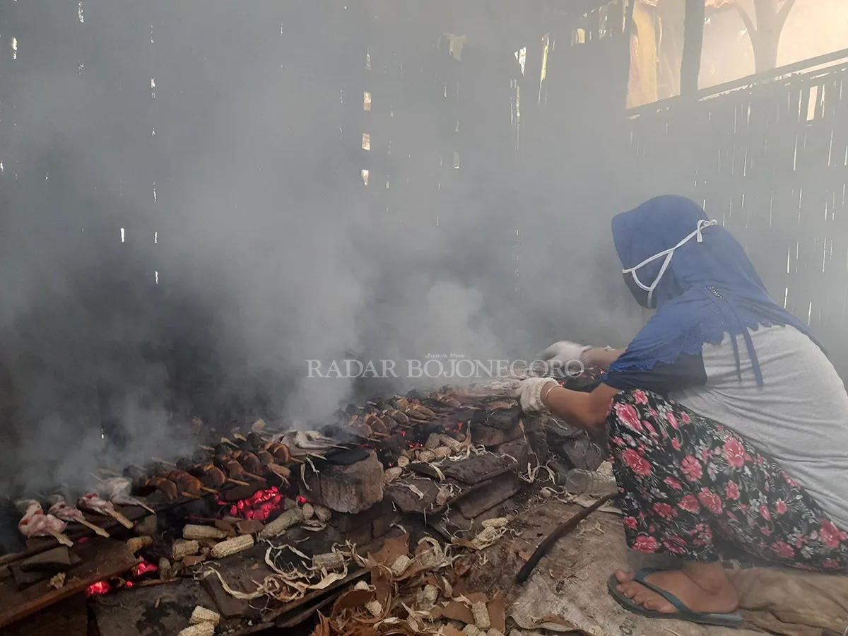 Sentra Ikan Asap di Kecamatan Baureno Libur Tiap Hari Jumat