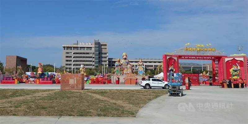 Patung Koxinga 10 Meter Hiasi Festival Lentera Taiwan 2026