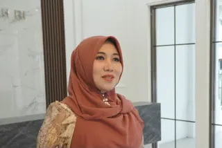 Lia Istifhama: Pendidikan S3 Dalam Negeri Terjangkau dan Berkualitas