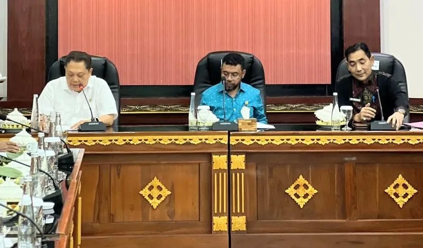 Komite III DPD RI Dorong Perbaikan Pendidikan dan Kesejahteraan Guru di Bali