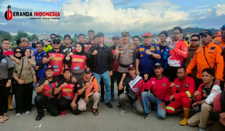 Relawan ITS Dukung Polresta Samarinda Jaga Keamanan dan Ketertiban