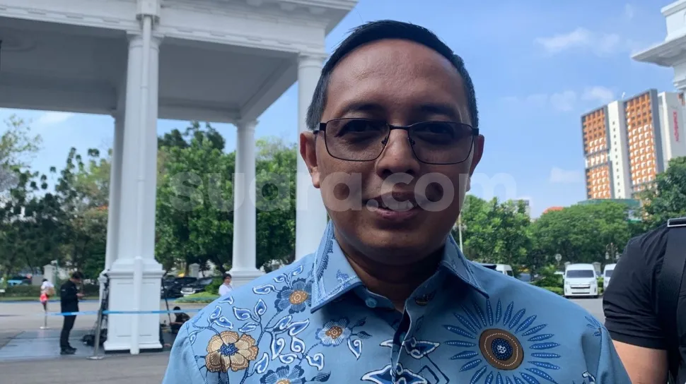Hasan Nasbi Kembali Hadiri Rapat di Istana, Pertanda Kembali ke Kabinet?