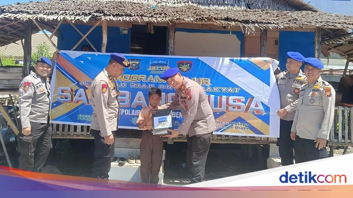 Polres Bengkalis Berikan Bantuan Pendidikan Melalui Program 'Jalur'
