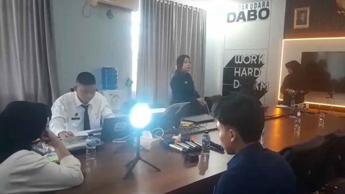 Layanan Eazy Passport di Bandara Dabo Singkep Permudah Pengurusan Paspor