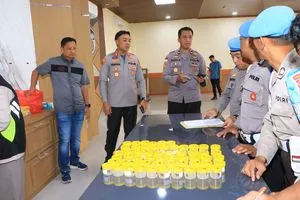 Polres Ngawi Gelar Tes Urine 179 Personel untuk Cegah Narkoba
