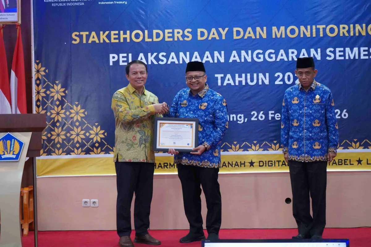 Bawaslu Sumsel Terima Penghargaan sebagai Satuan Kerja Terbaik CMS