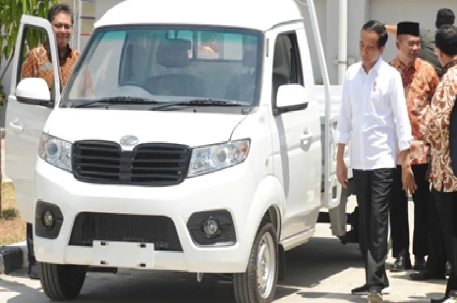 Roy Suryo Kaitkan Ijazah Jokowi dengan Isu Mobil Esemka