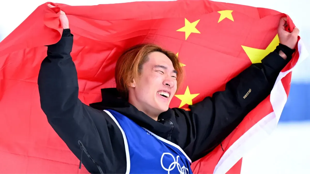 China Raih Dua Medali Emas Pertama di Olimpiade Musim Dingin Milan-Cortina