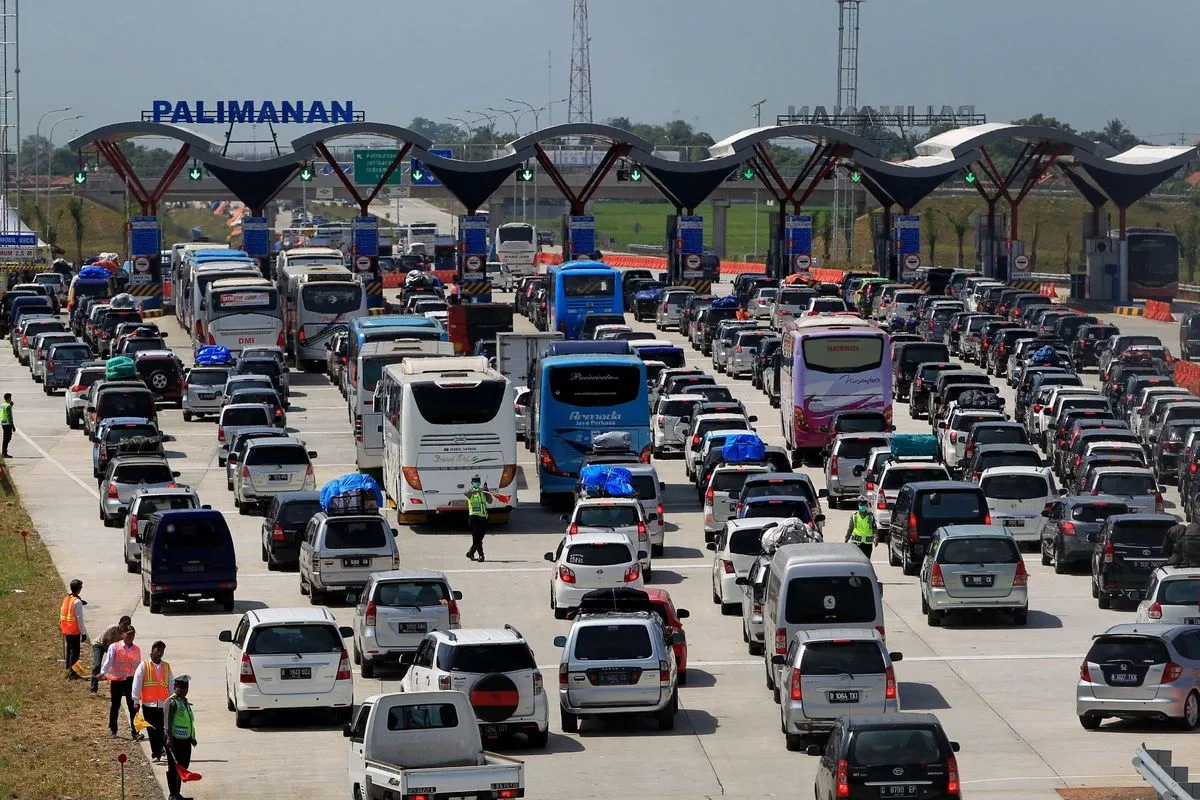 Puncak Arus Mudik Lebaran 2026 Terbagi dalam Dua Gelombang