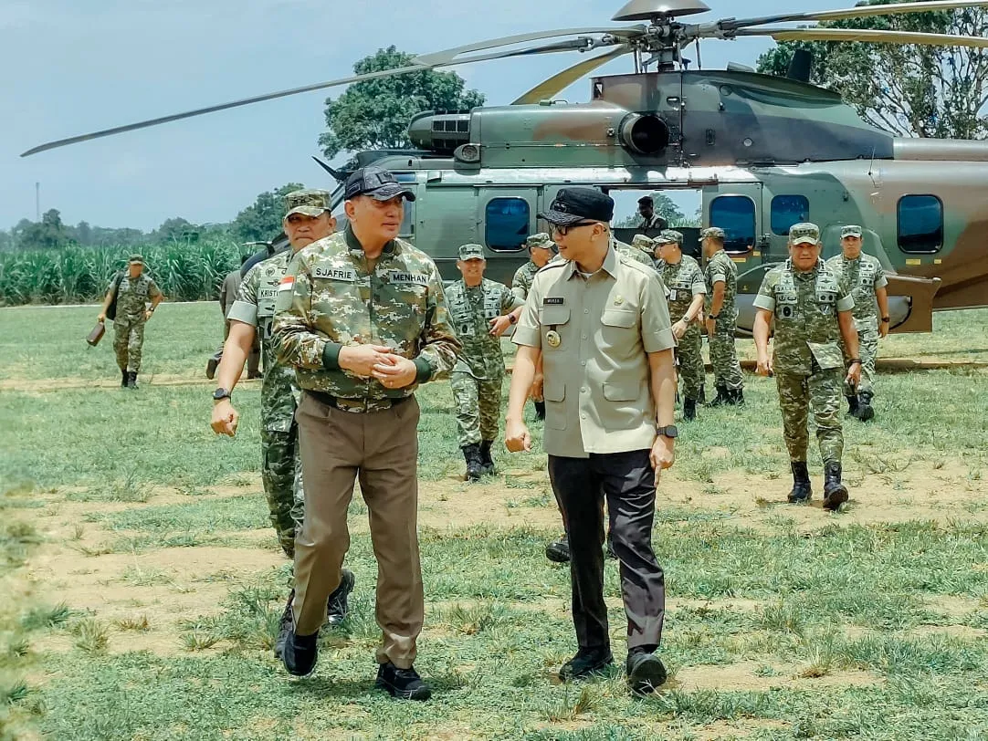 Gubernur Lampung Tinjau Fasilitas Agrobisnis Yonif TP 848 Bersama Menhan