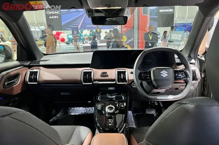 Interior Mewah Suzuki e VITARA: SUV Modern dengan Fitur Premium