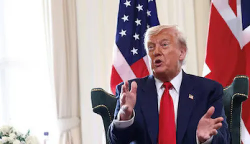 Mahkamah Agung Batalkan Kebijakan Tarif Trump, Presiden Kritisi Hakim