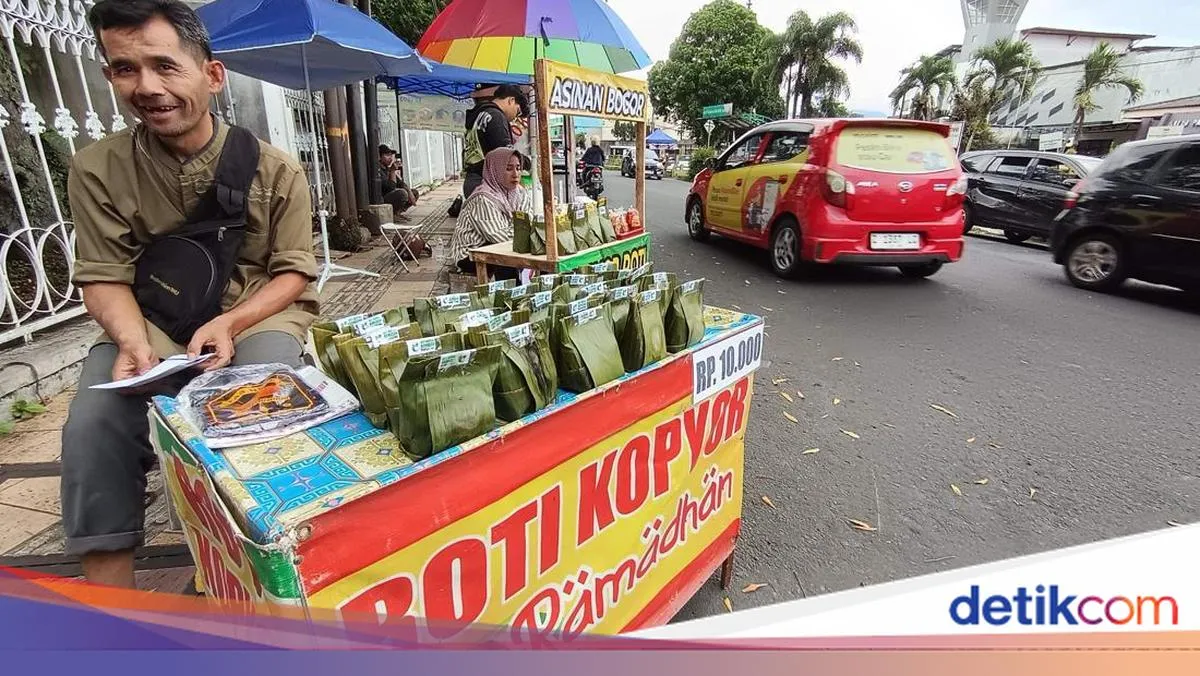 Roti Kopyor, Kuliner Legendaris yang Menghiasi Ramadan di Tasikmalaya