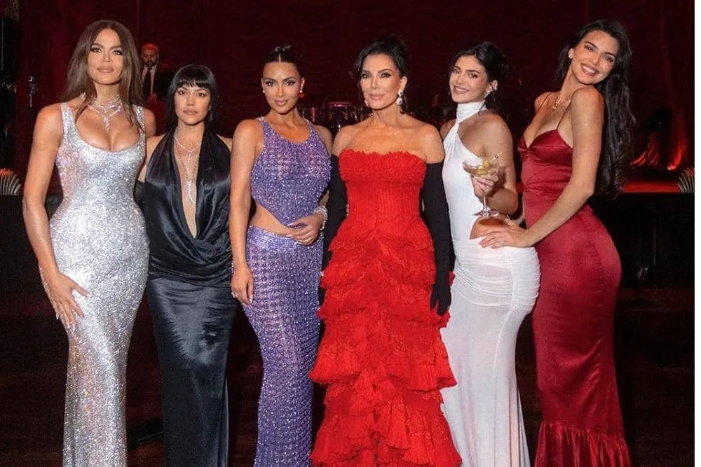 Pesona Beauty Look Seleb di Ulang Tahun Kris Jenner yang Ke-70