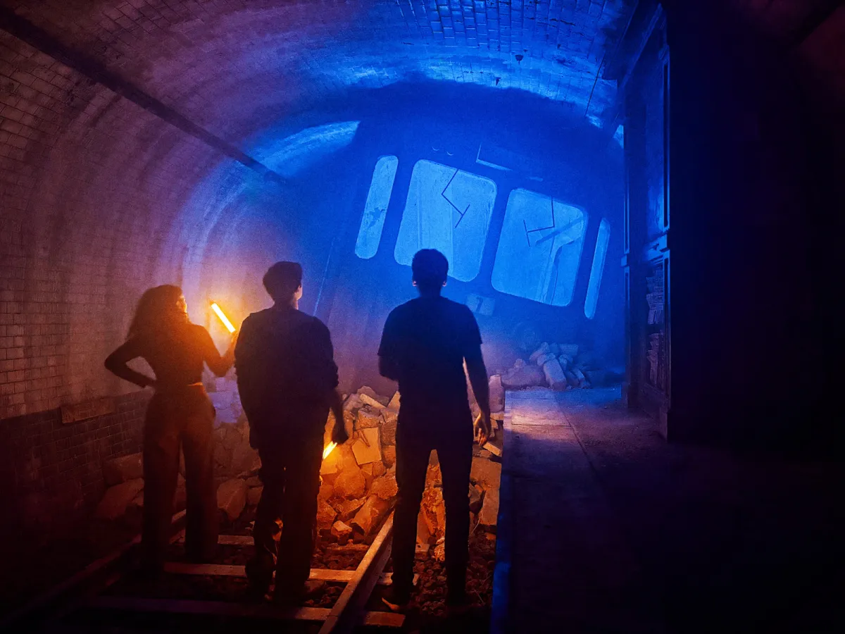 Live Cinema: Petualangan Imersif di Lock Academy Paris