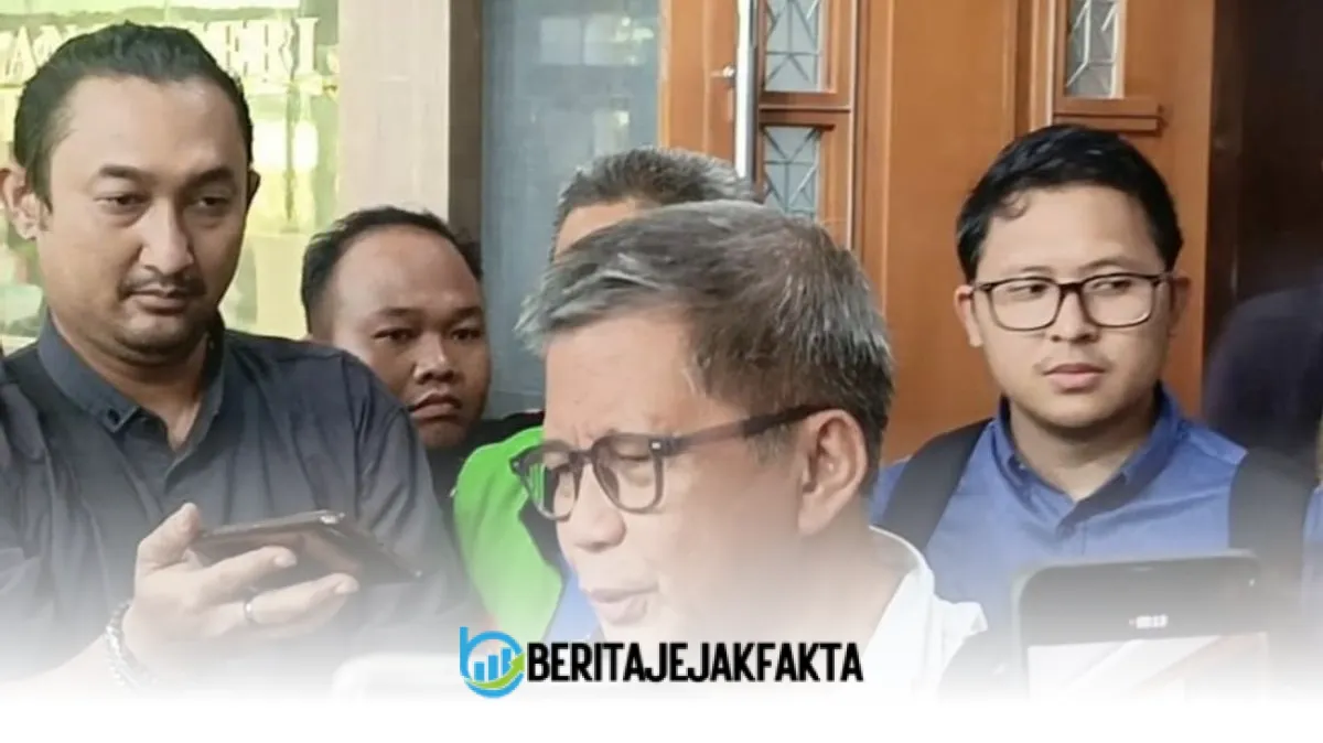 Rocky Gerung Awasi Persidangan Kasus Nadiem Makarim di Pengadilan Tipikor