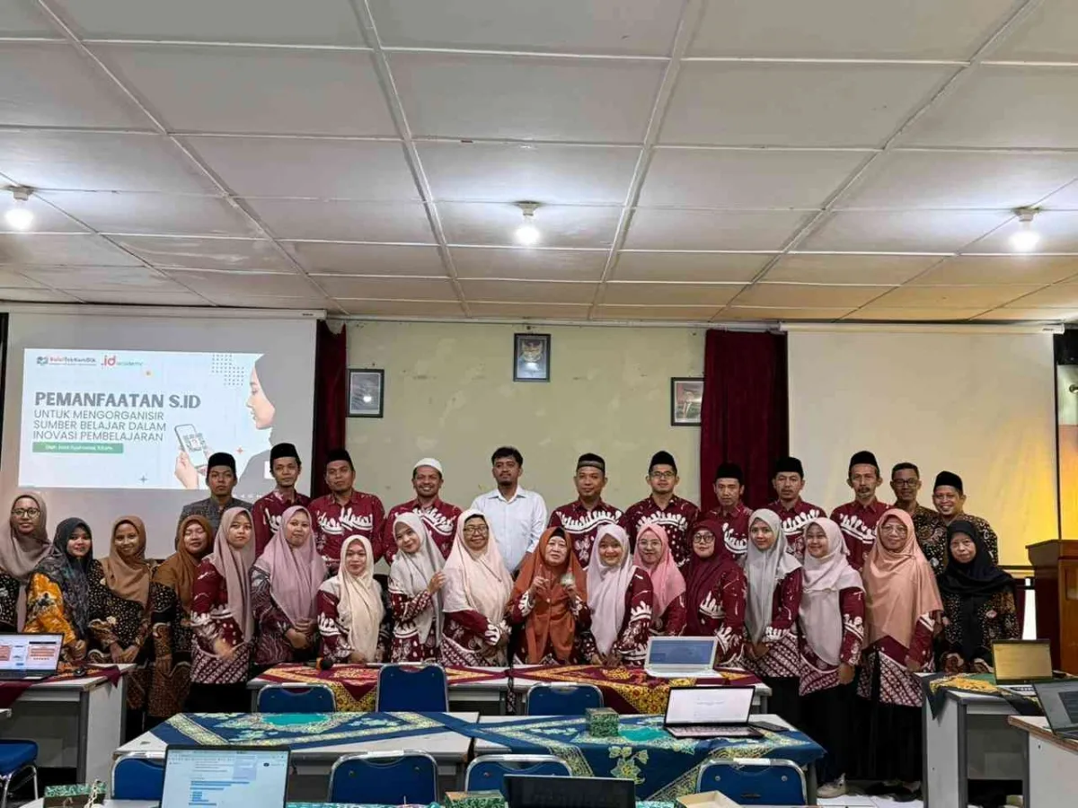 Workshop Digital untuk Guru Qur'an Hadis MA DIY: Inovasi Pembelajaran dengan S.ID dan Canva AI