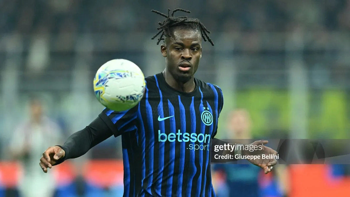 Crystal Palace Siap Ajukan Tawaran untuk Yann Bisseck Musim Panas Ini