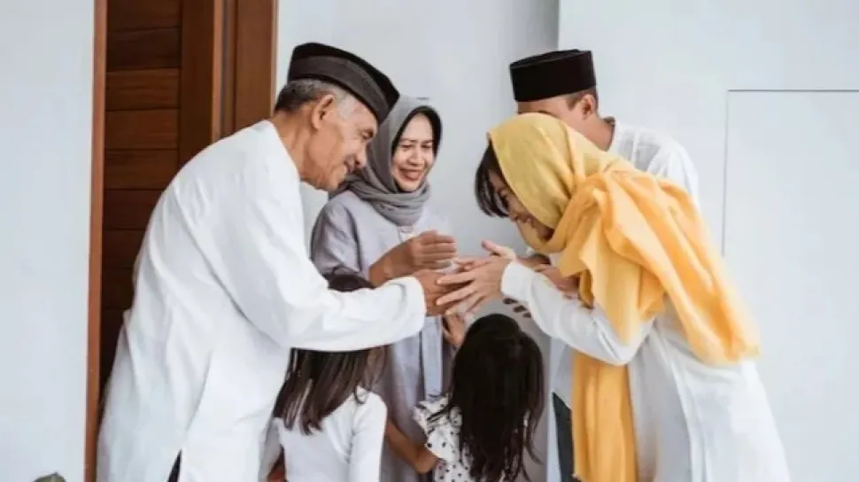 Open House Lebaran: Tradisi Silaturahmi atau Pamer Status Sosial?