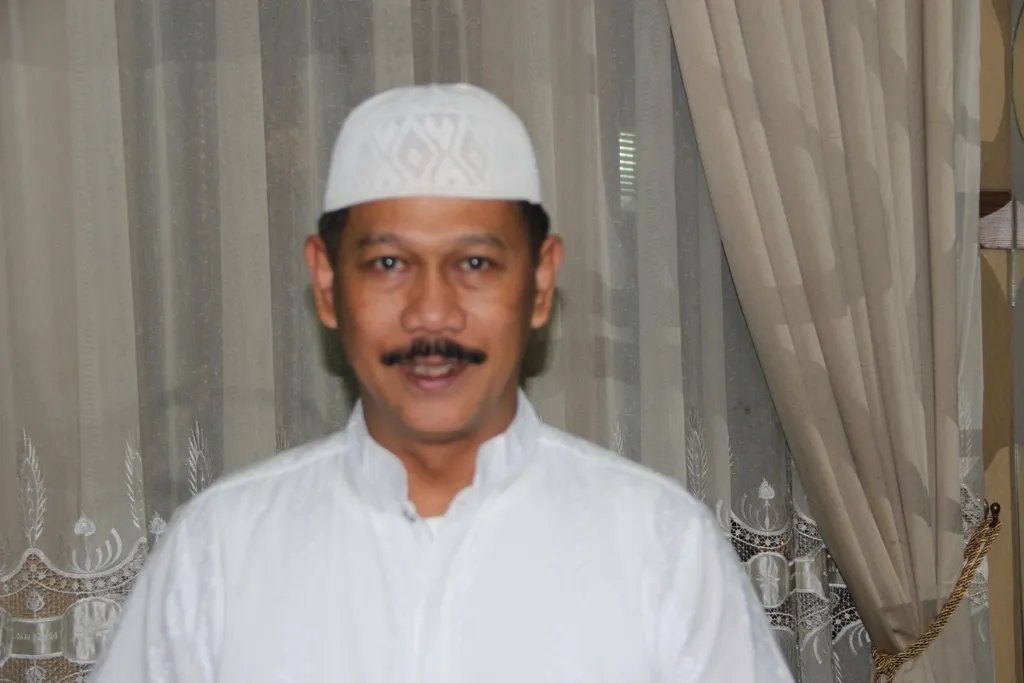 Pembatasan Waktu Operasional Warkop di Aceh: Sebuah Kebijakan Kontroversial