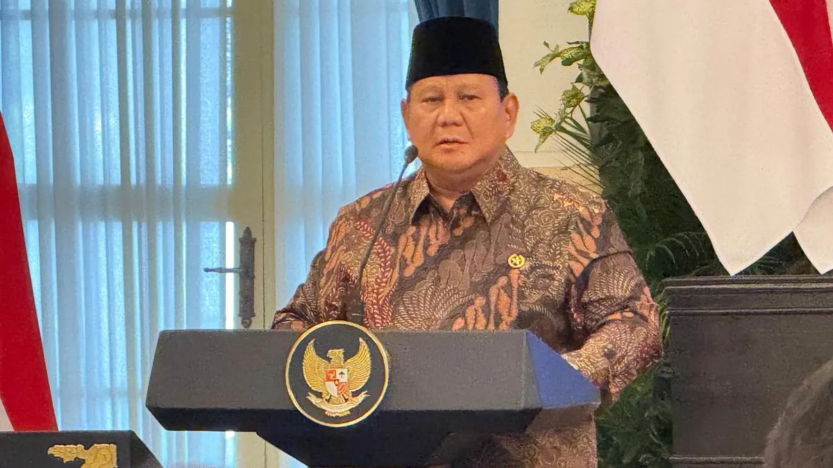 Presiden Prabowo Pimpin Rapat Kabinet Bahas Pasokan Pangan dan Stabilitas Fiskal