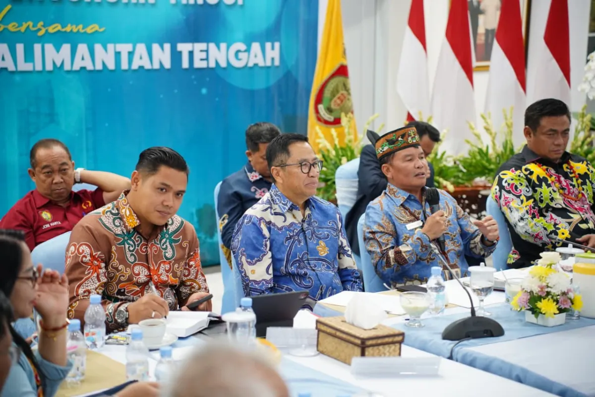 Gubernur Agustiar Sabran Gelar Pertemuan dengan Pimpinan Perguruan Tinggi untuk Program Satu Rumah Satu Sarjana